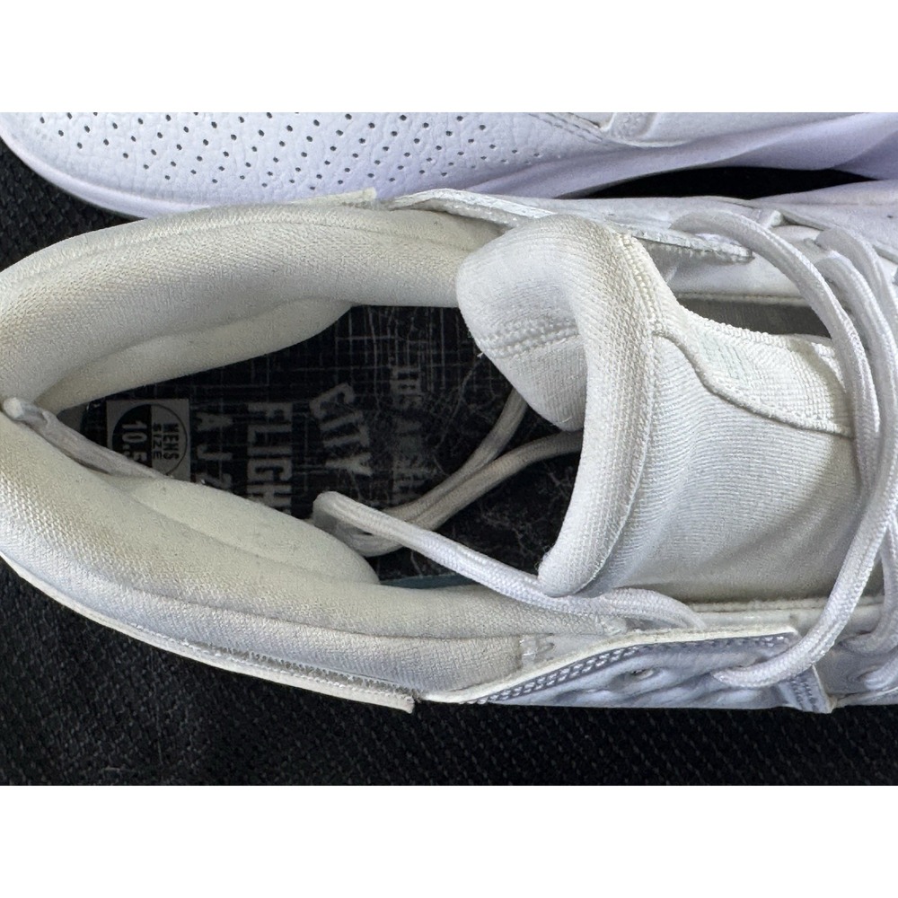 NIKE JORDAN AH6462-100 MEN'S FLIGHT FREE PREMIUM LOW BASKETBALL‎ WHITE SZ 10.5 - Picture 9 of 12
